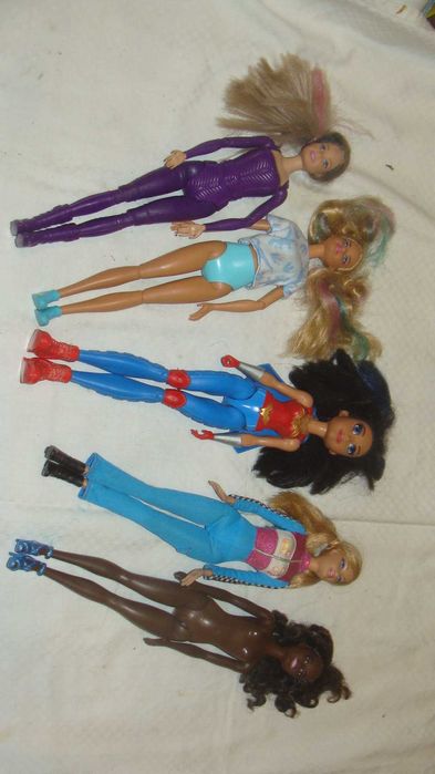 Монстер хай,уингс,братц, Барби