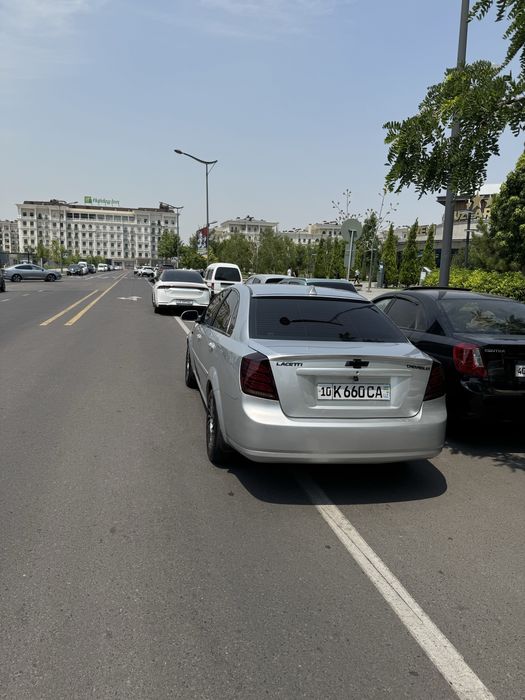 Lacette 2013 sotiladi