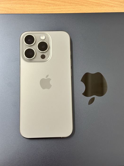 Продам 15 про 128 гб