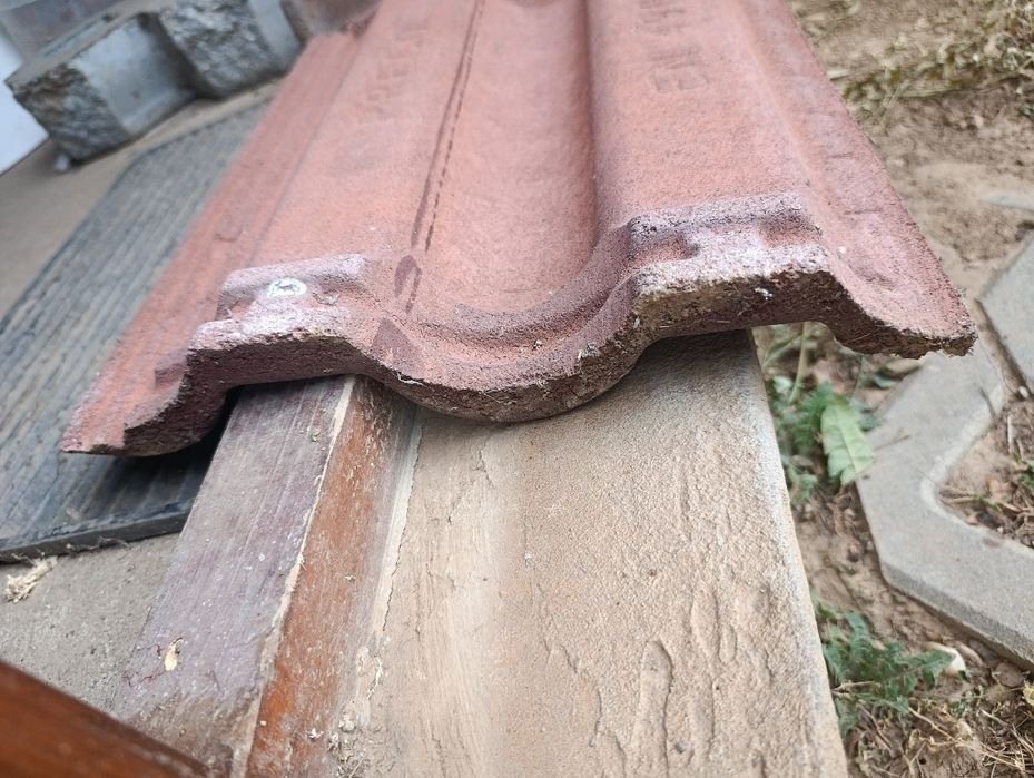 Vând țigle stare foarte bună