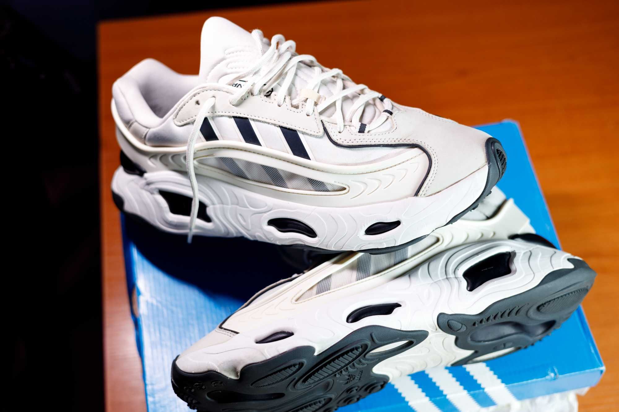 Спортни обувки Adidas OZNOVA