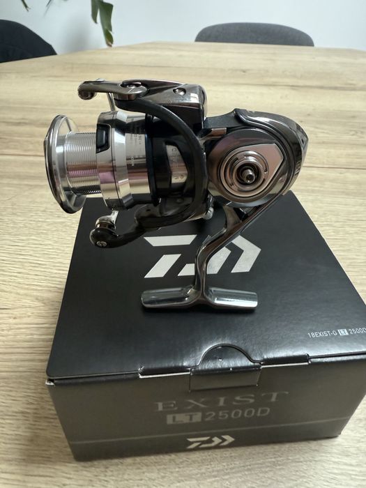 Mulineta Daiwa Exist 18 2500DP LT