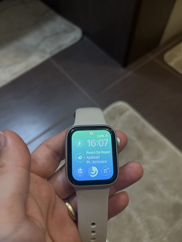 Apple watch SE 40 mm, generatia 2