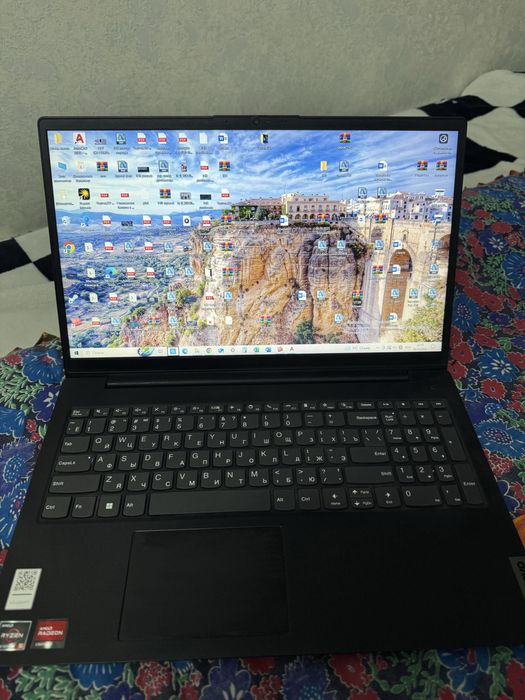 Ноутбук Lenovo IdeaPad 3 15ALC6