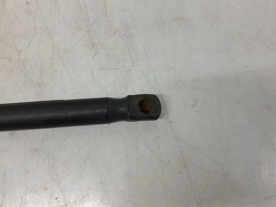 Amortizor telescop capota Volkswagen VW Passat B6 [2005 - 2010] 2.0 t