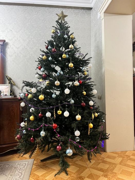 Ёлка новогодняя искусственная