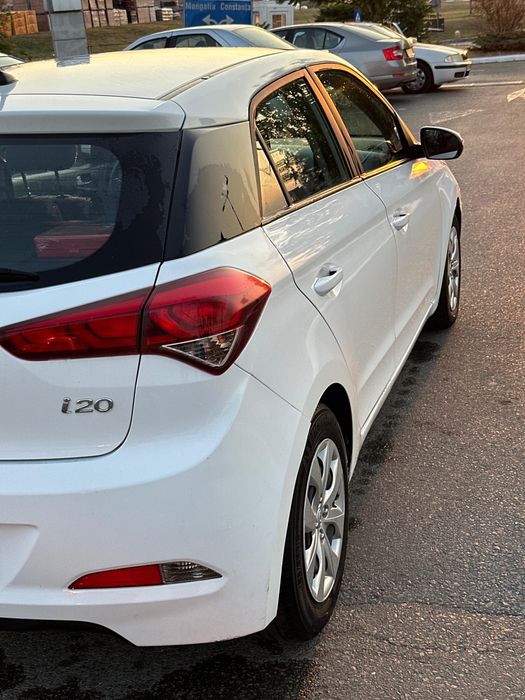 Vând Hyundai I20