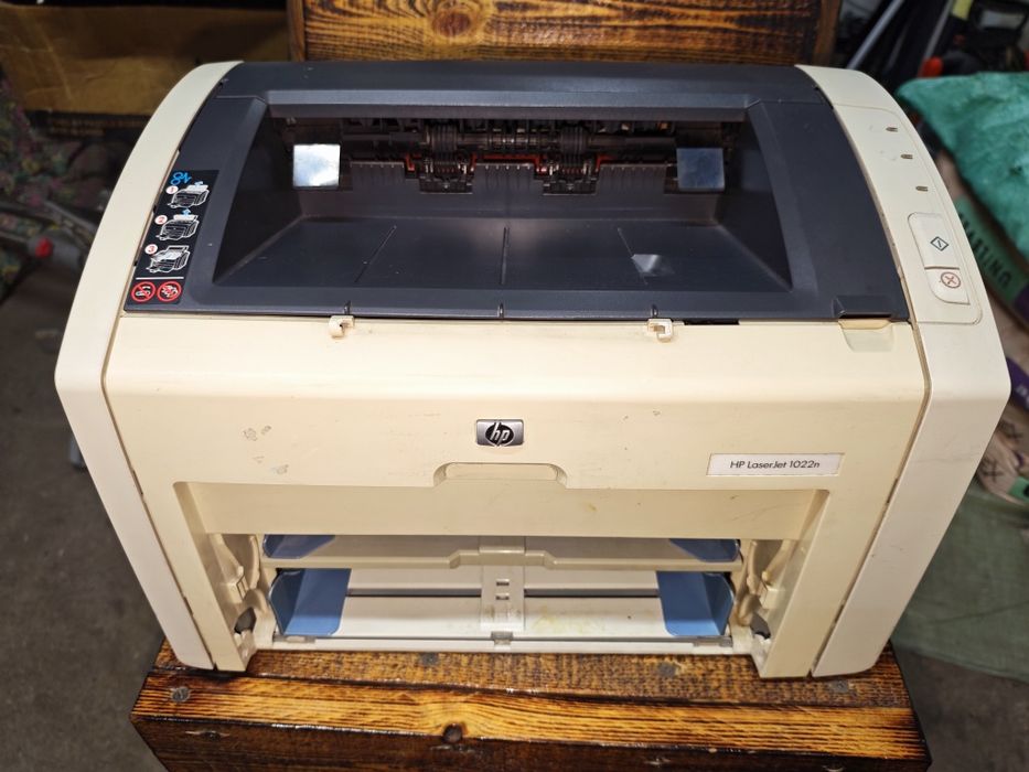 Продам принтер HP LJ 1022n