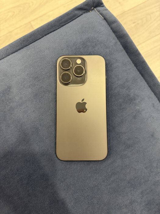 Продам Айфон 15 про, 128ГБ