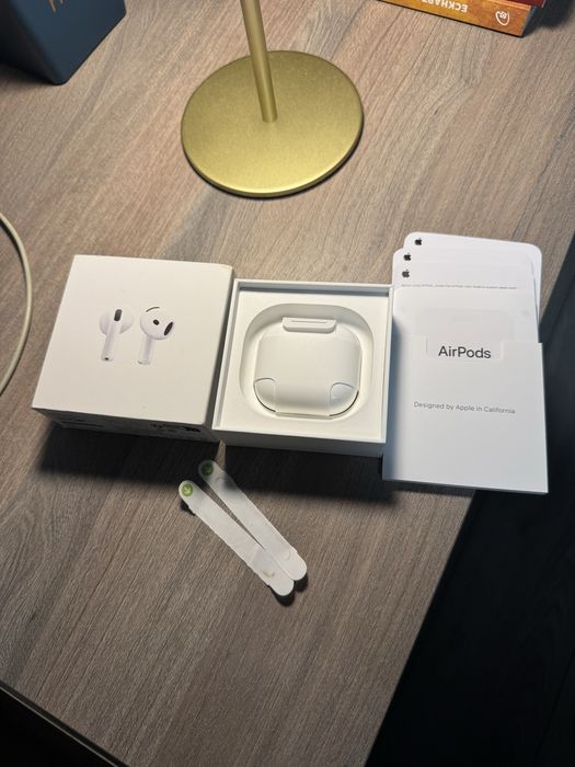 AirPods 4 Noi Garantie! Sigilate Fara ANC!