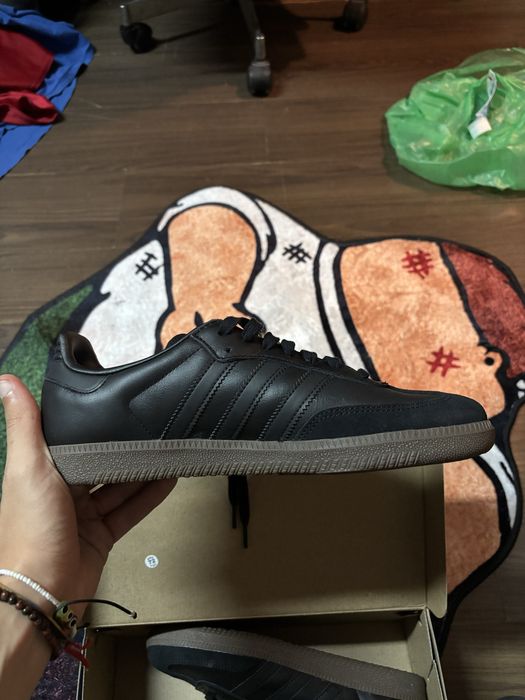 чисто нови adidas samba OG black on black limited