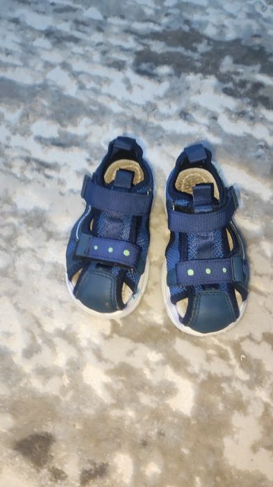 Детские сандалии в хорошем состоянии