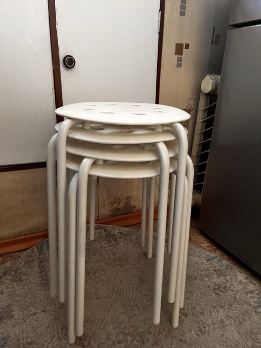 Табуретки Икеа в хорошем состоянии