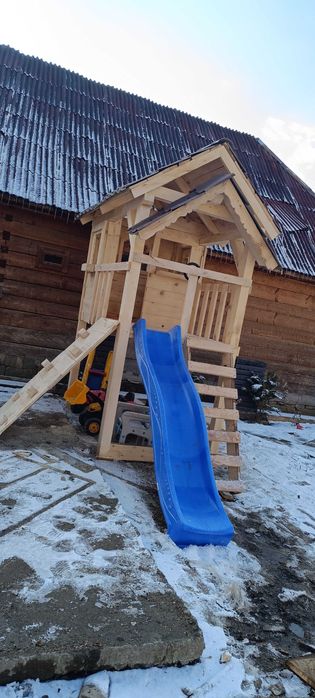 Căsuța de joaca pentru copii.