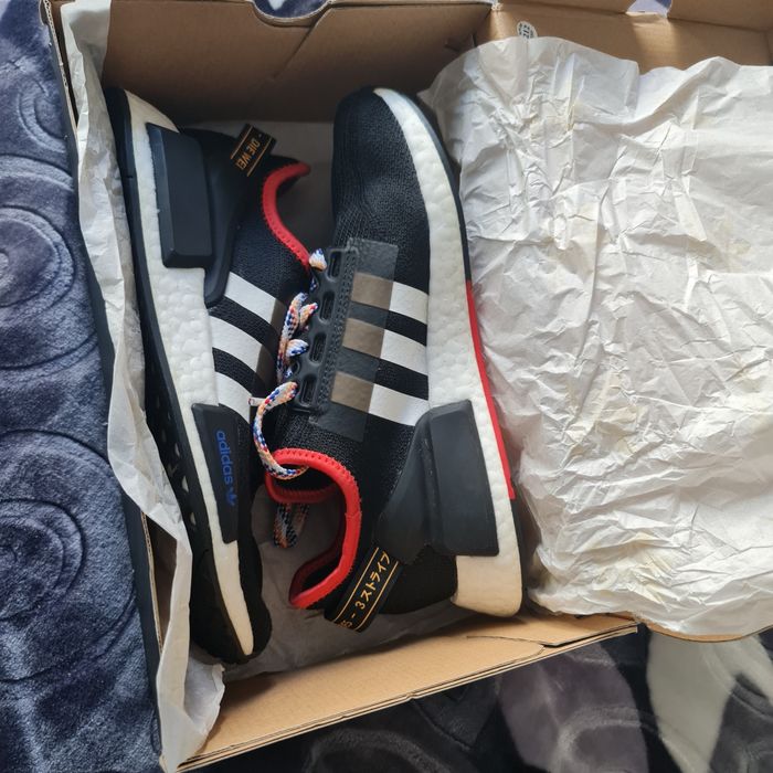 ADIDAS NMD R1.V2 mărimea 40 ⅔