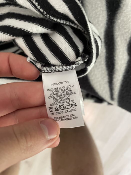 Tricou obey marimea M