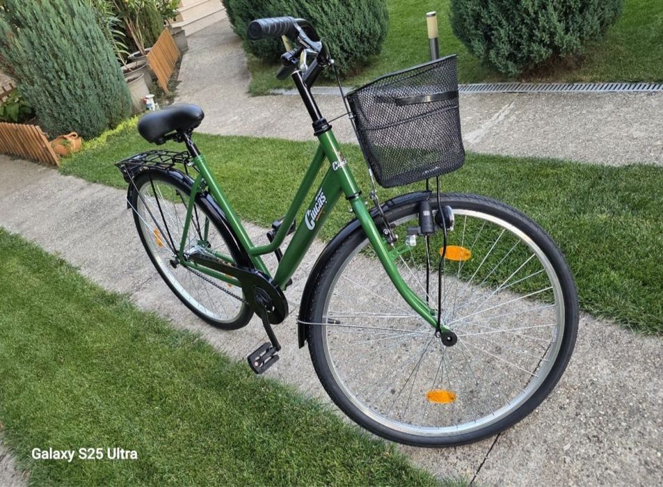 Bicicleta  verde noua
