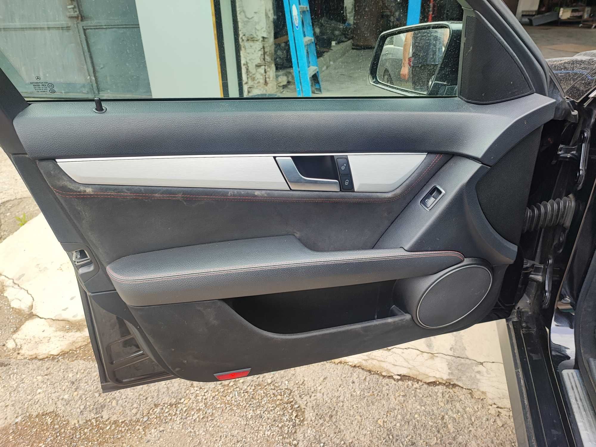 Мерцедес C 220 CDI 170 коня W204 AMG На Части