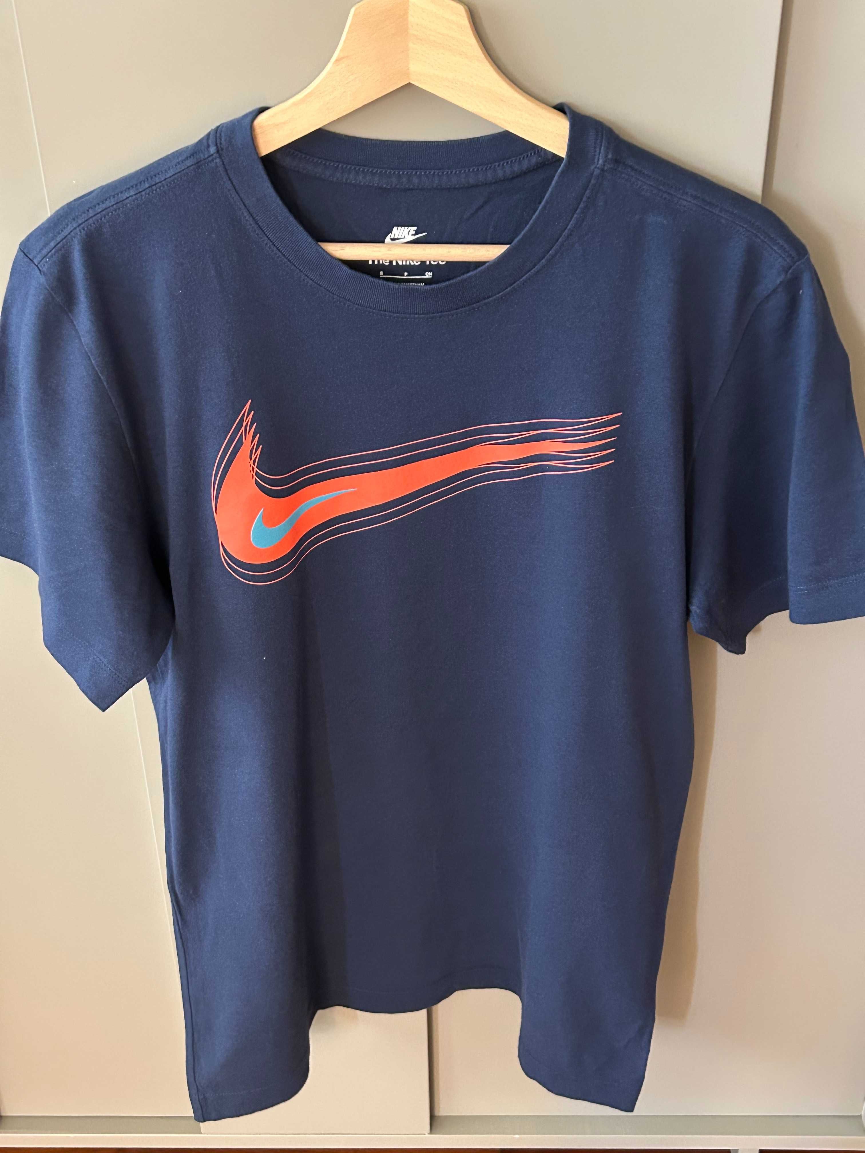 Лот от 5 тениски Nike + 1  подарък, р-р S