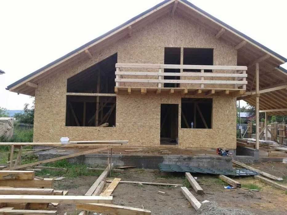 Dulgheri profesioniști montăm acoperișuri, mansarde și reparații