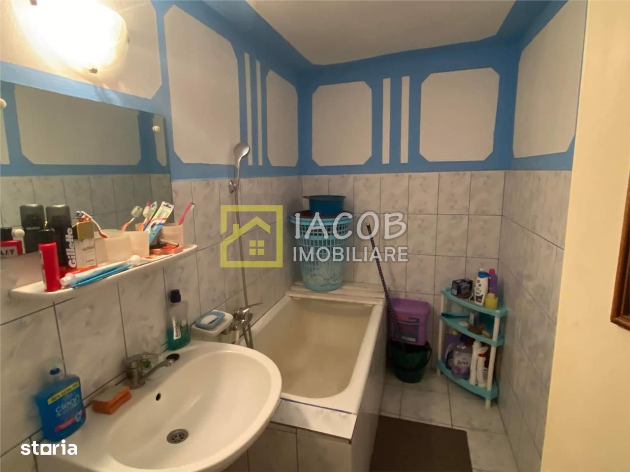 Apartament la casa cu 3 camere, Magura, Bacau
