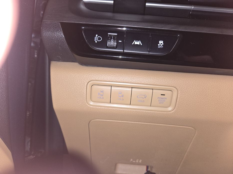 Kia Carnival 2021 — 3.5 бензин, Full Option