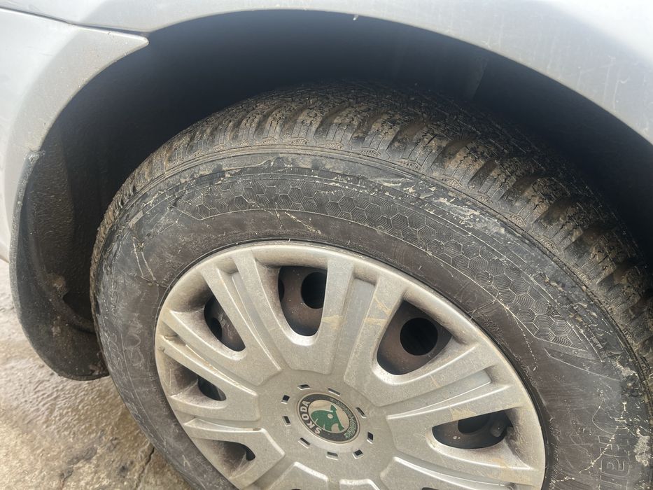 Dezmembrez Skoda Octavia 2 facelift 1.6 diesel euro 5