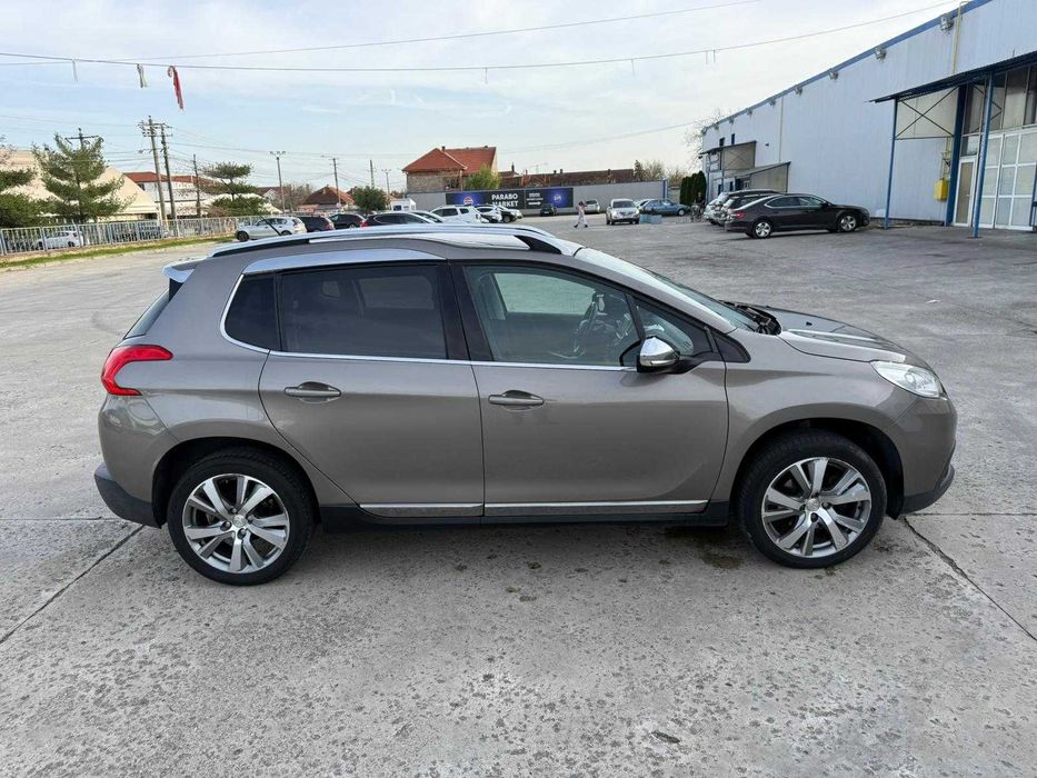 Peugeot 2008 – 1.2 Benzină, Automat 2016