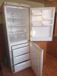 Продавам хладилник LG