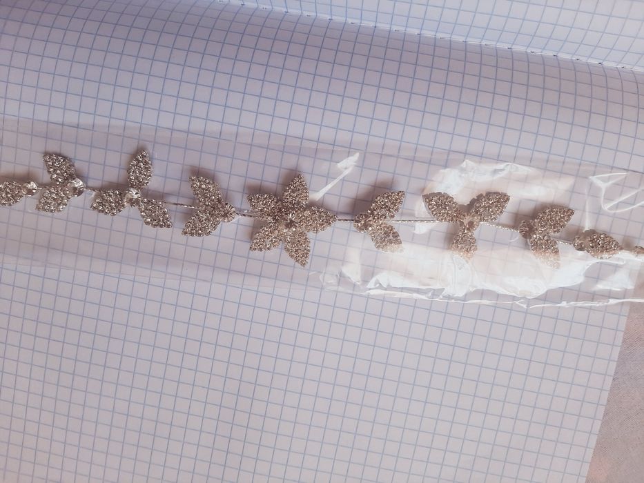 Bejirim tosh boshga taqadigan.