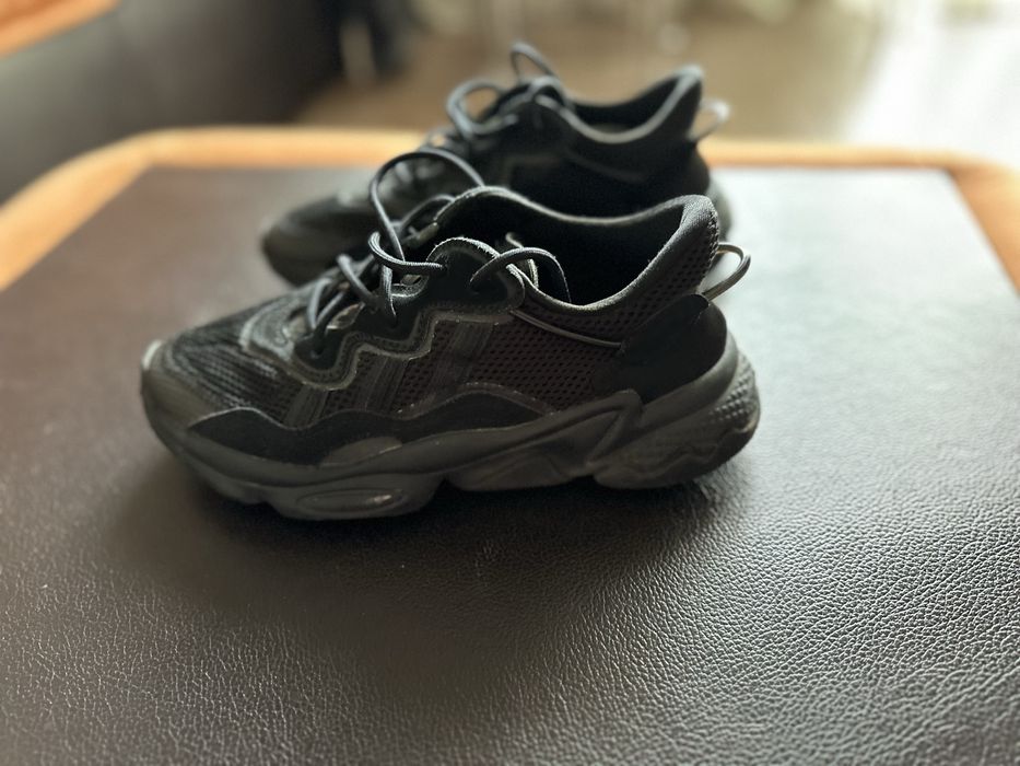 Vand adidasi Adidas!