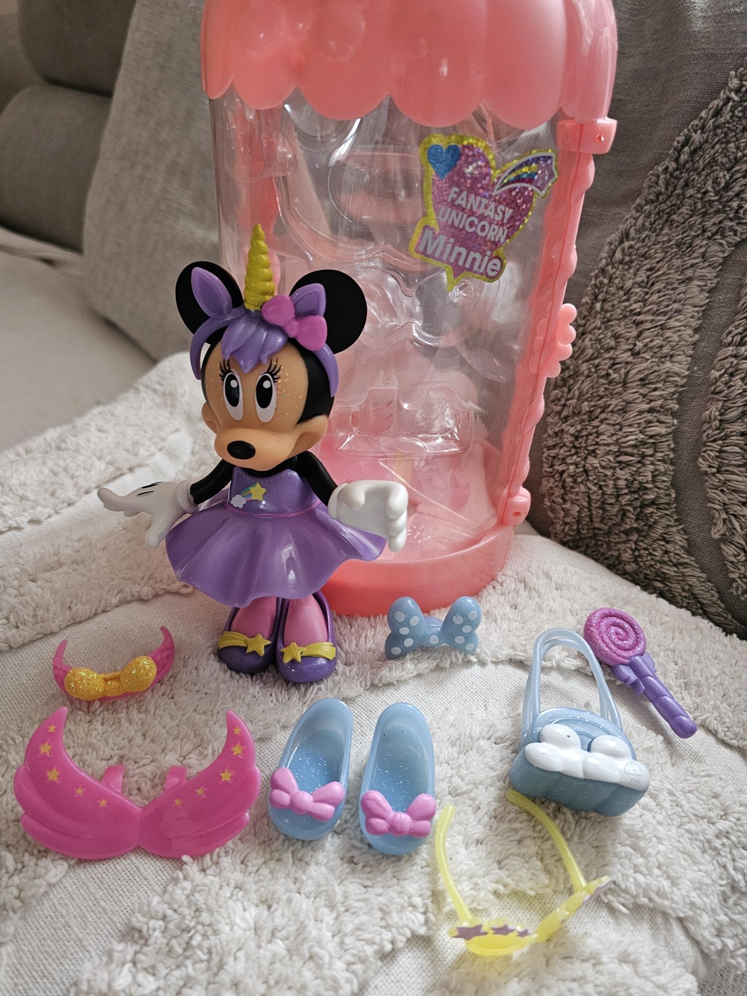 Papusa Minnie stare excelenta cu toate accesoriile și cutie