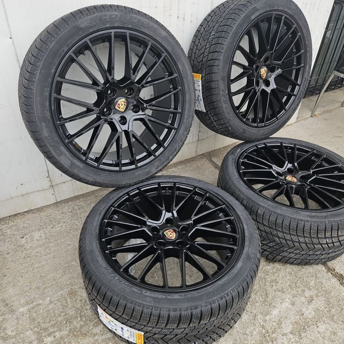 Roti iarna noi Porsche Cayenne 2018-2023 in doua latimi pe 21” 2nuante