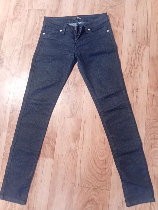 Продам стильные джинсы б/у