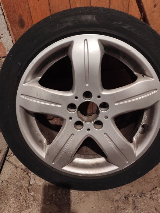 Има външни забележки.
Продавам джанти за Мерцедес 
Без кривини и завар