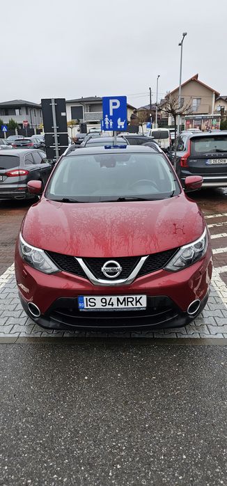 Qashqai J11 tekna full options rosu