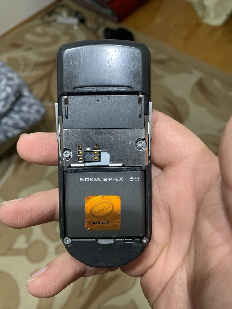 Nokia 8800 sotiladi srochno