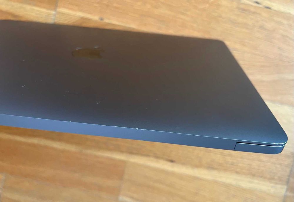 Apple MacBook Air 13 M1 16GB RAM 512GB SSD 8C CPU 8C GPU baterie 92%