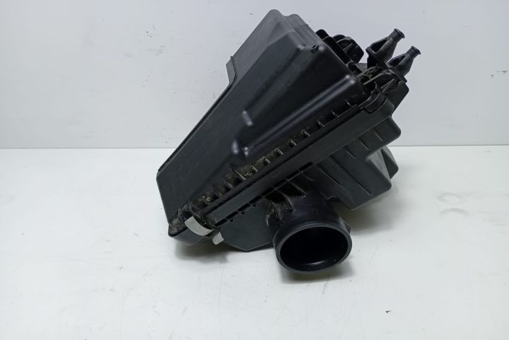 Carcasa filtru aer 1.3 i Nissan Qashqai a 2-a generatie J11