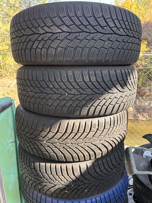 Зимни гуми 205/55R16 Continental