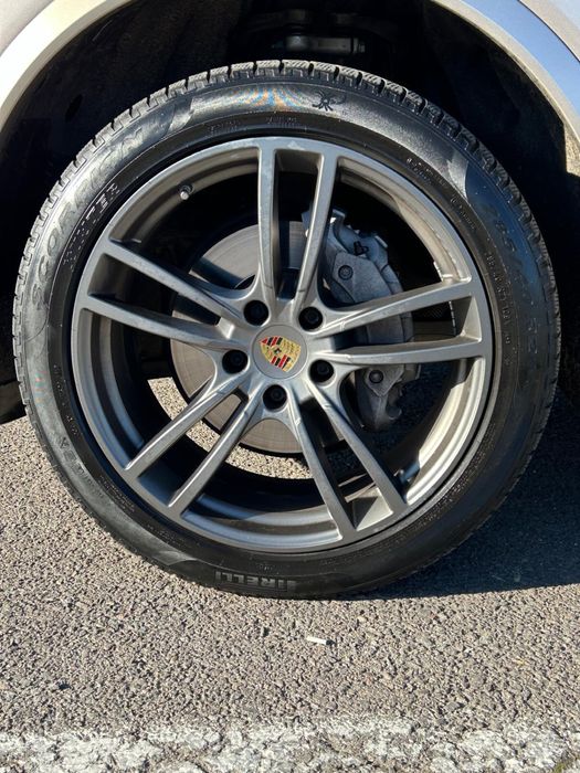 Porche Cayenne 2019