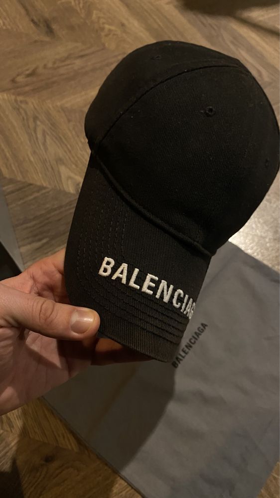 sapca Balenciaga negru/ size L - originala