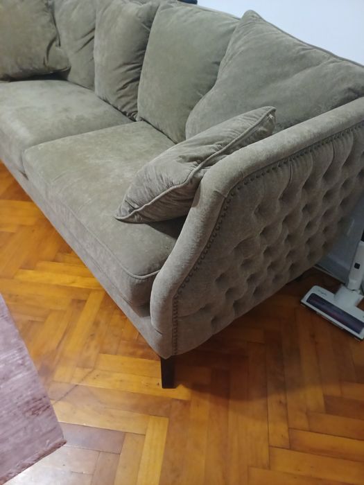Vând canapea 3locuri