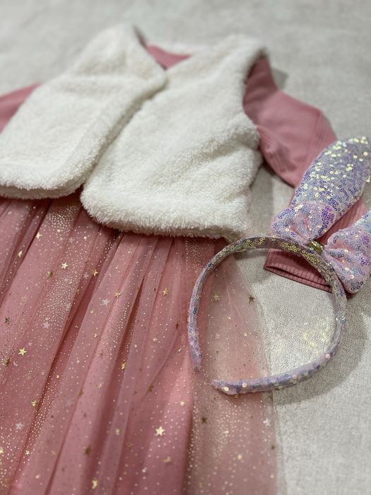 Платье с меховой жилеткой (на 2-3 года). Новогодний костюм.