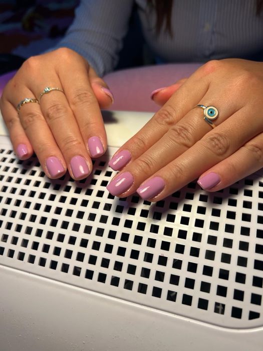 Unghiute cu gel, semi, piedi