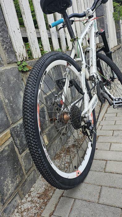 Vând bicicleta MALI SLALOM