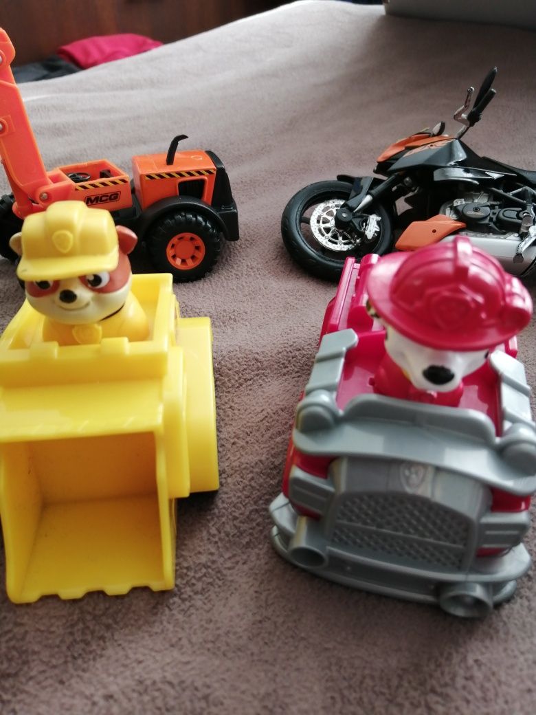 Бебешки колички и мотор