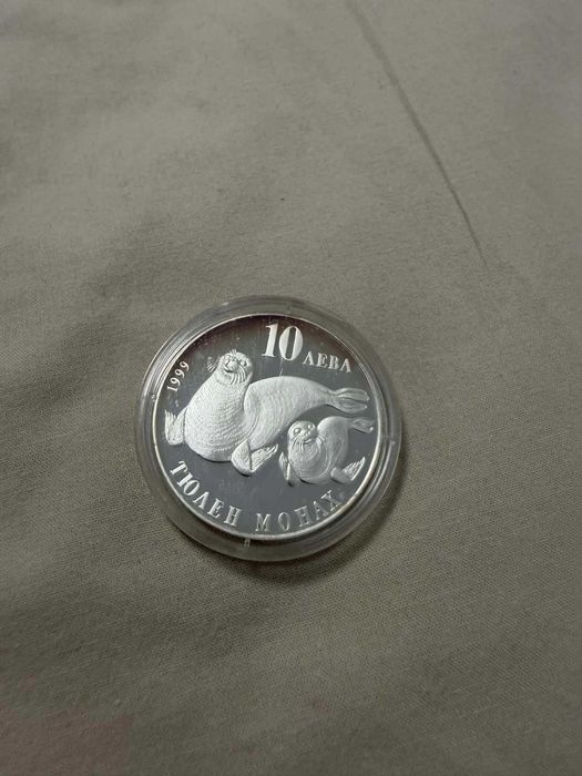 Монета тюлен монах 1999