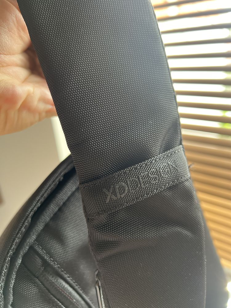 Раница XD DESIGN , защита от кражби, USB ПОРТ