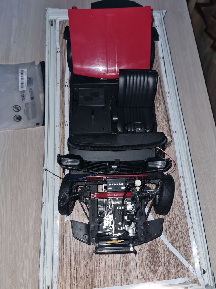 Vând macheta dacia 1300 pana la nr 58